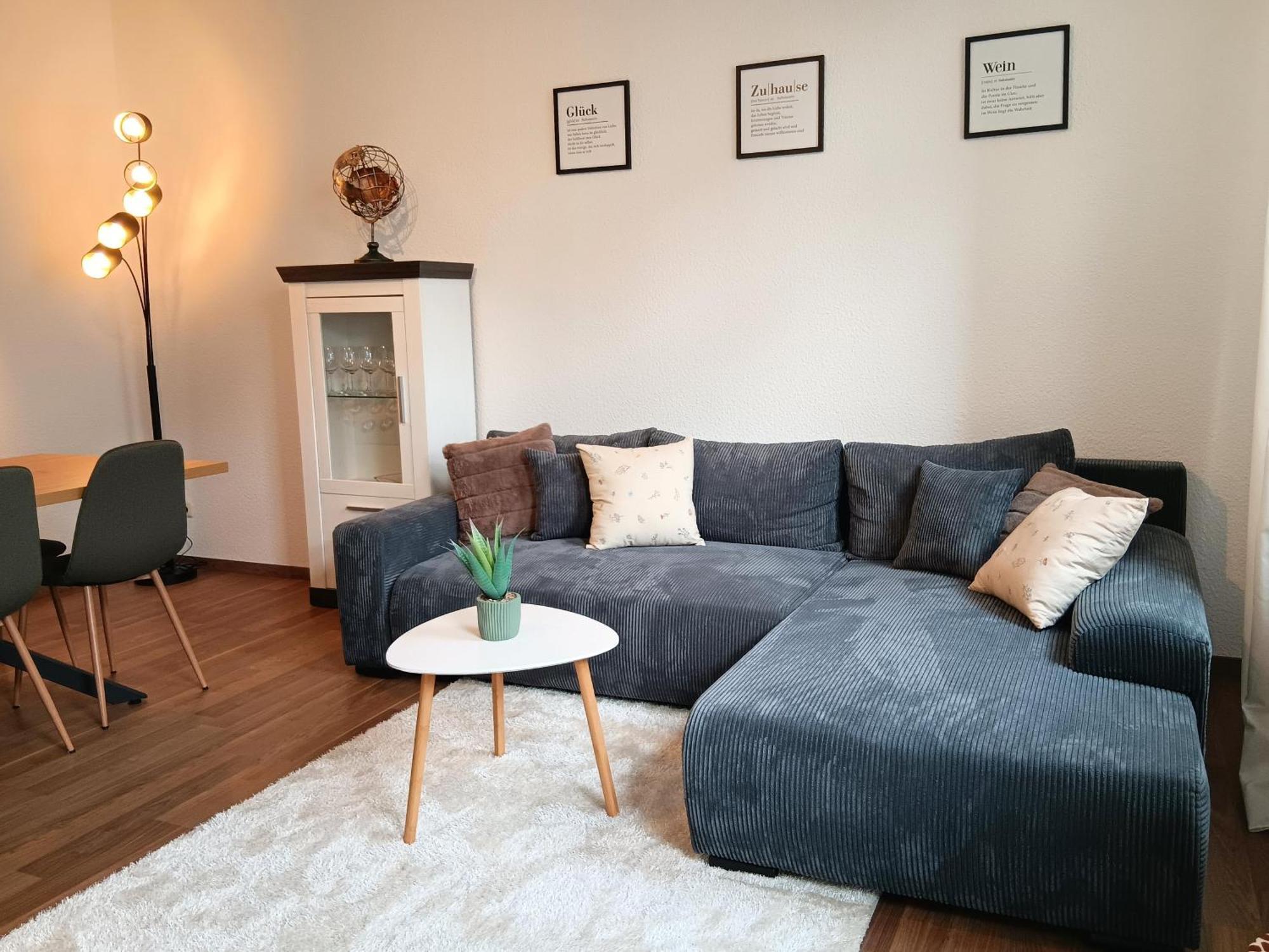 Gemuetliche Auszeit - Wallbox, Nur 50m Zum Hauptbahnhof, Ruhig, Parterre, Zentral, Hunde Willkommen, Kinderausstattung Vorhanden * Gotha